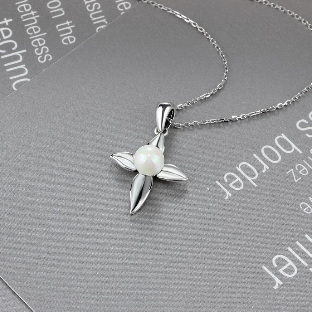 Cross Patterned Silver Pearl Pendant Necklace