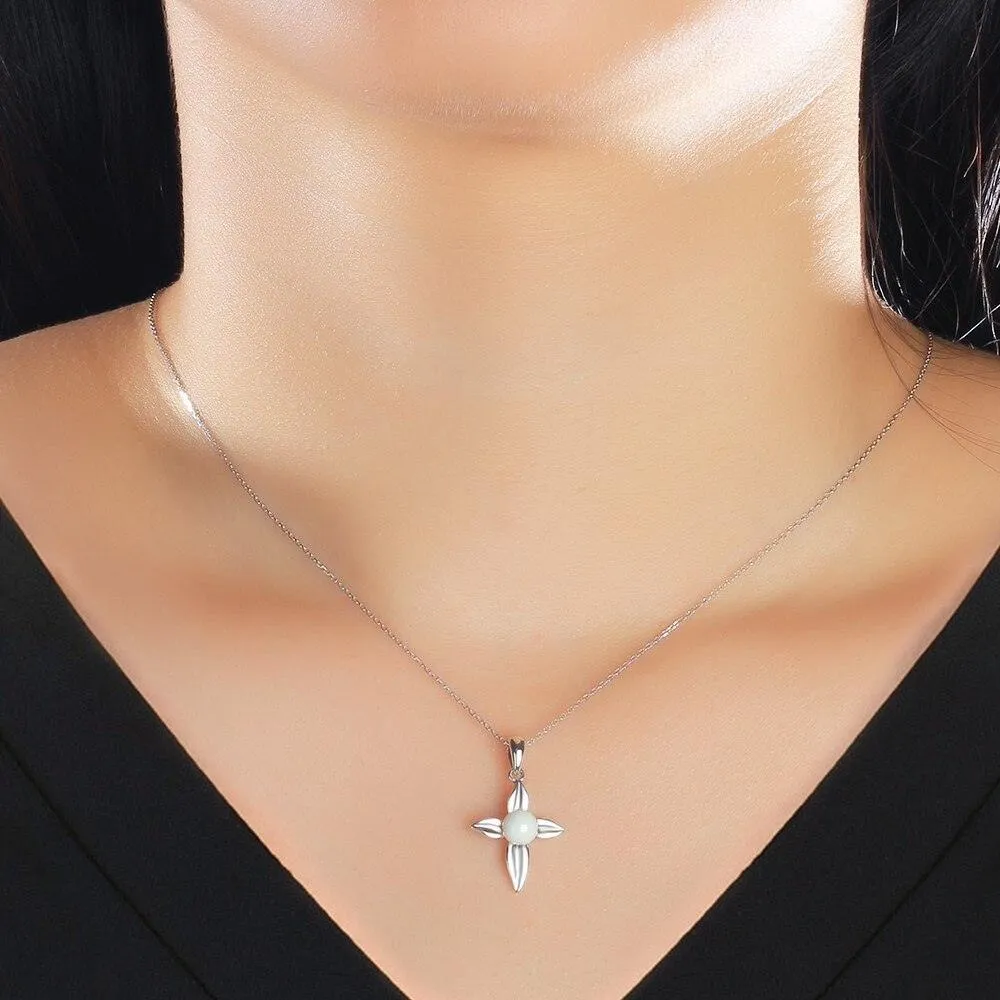 Cross Patterned Silver Pearl Pendant Necklace